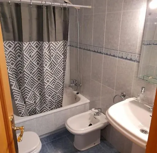 Entero Cerca De Santiago De Compostela * A Coruna